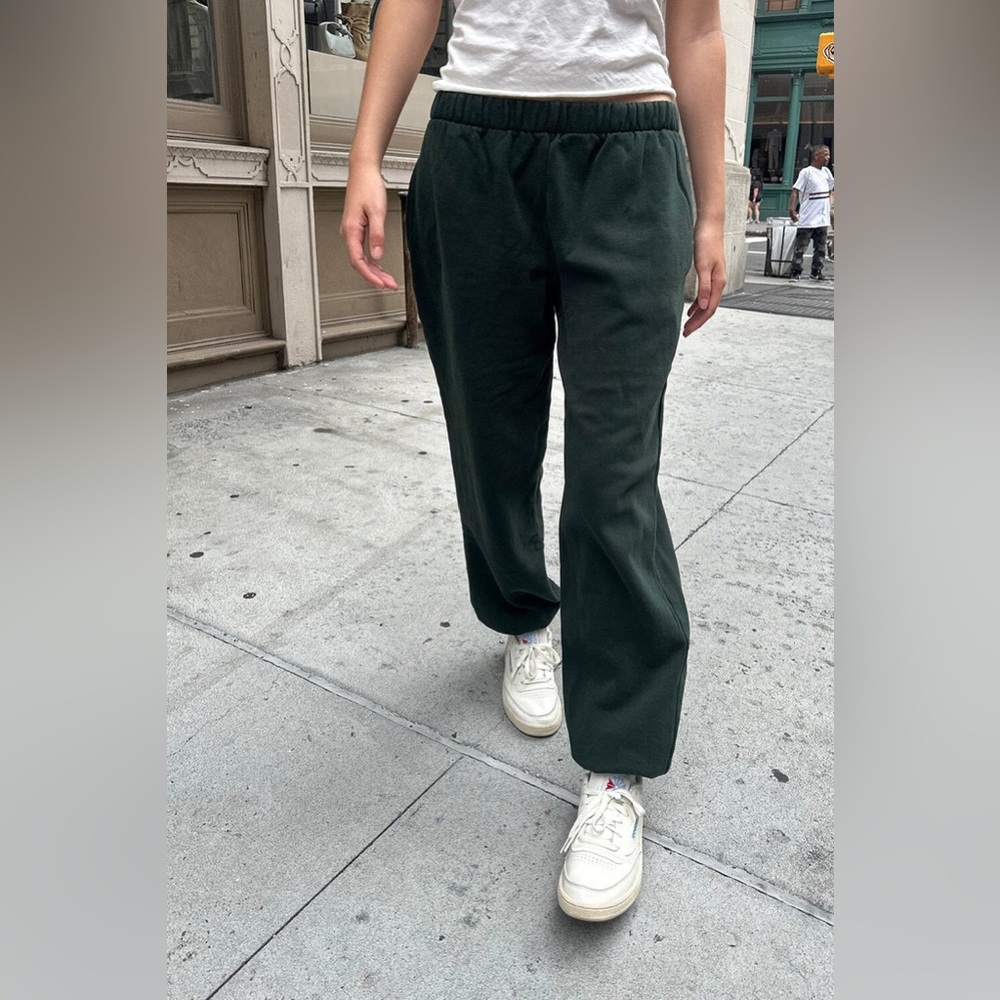 Brandy Melville Rosa Sweatpants Forest Green